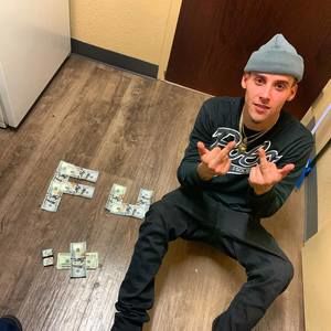 Meet your Posher, Armando